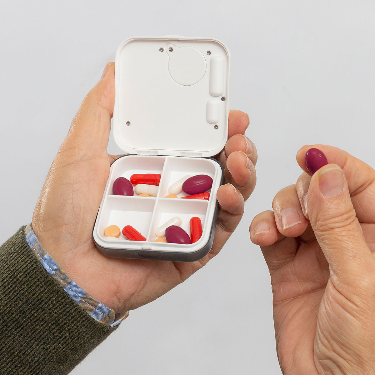 Electronic Intelligent Pillbox Pilly InnovaGoods-6